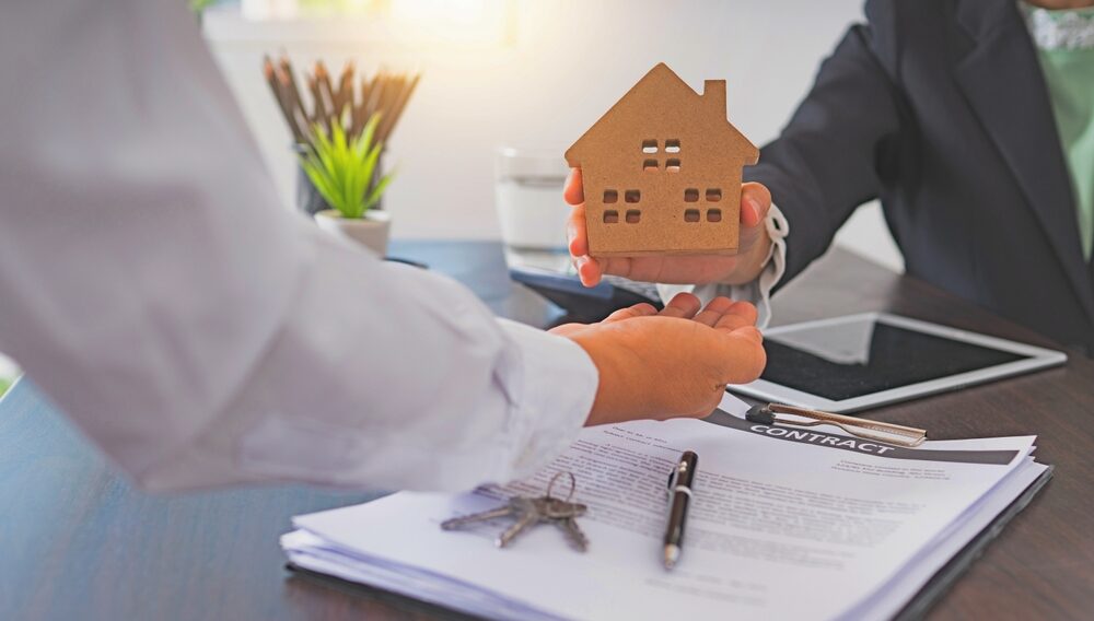 Ghid practic: Cum să cumperi o locuință prin credit ipotecar – documente necesare